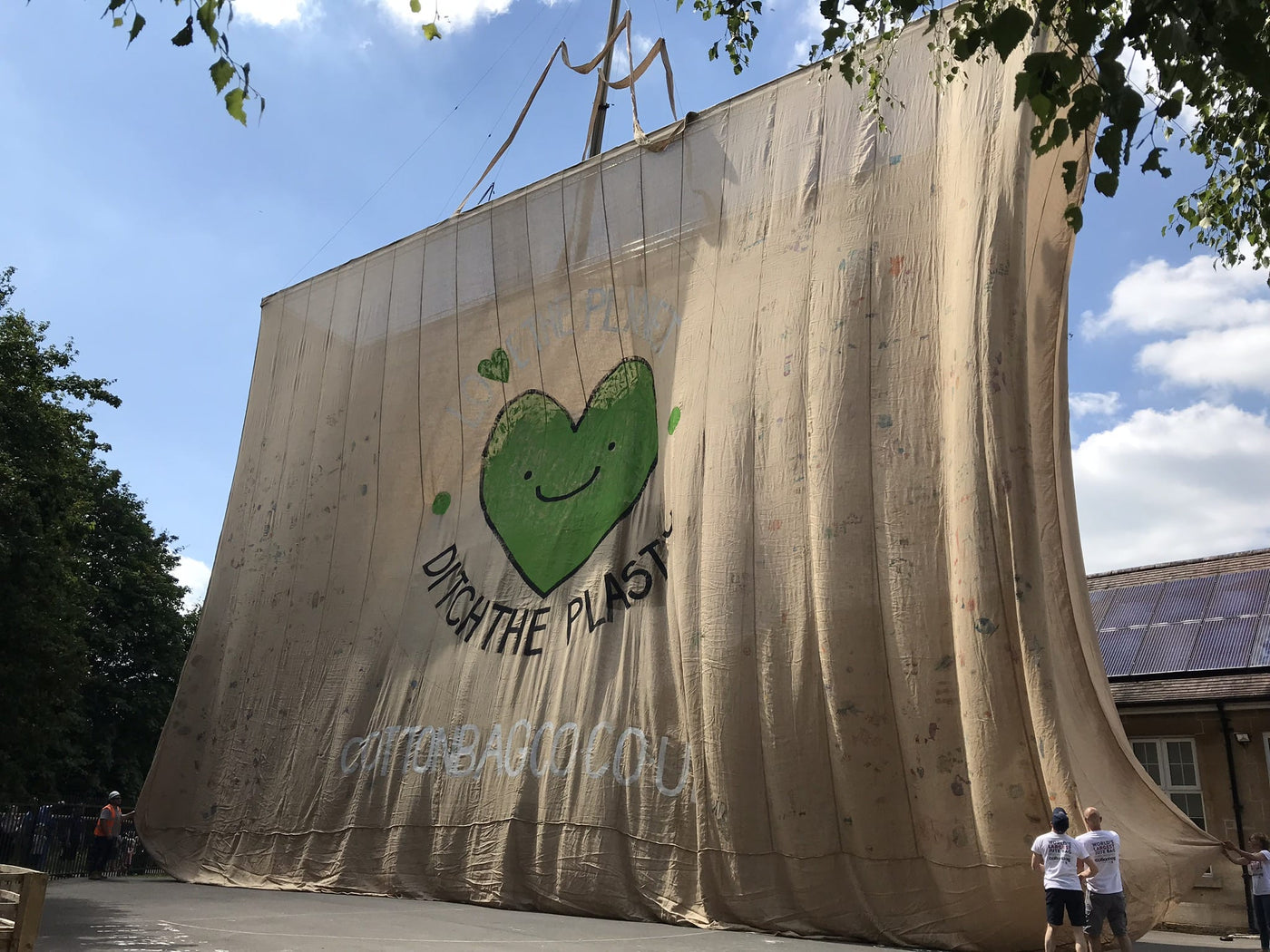 Cotton Bag Co have made the World’s Largest Jute Bag!